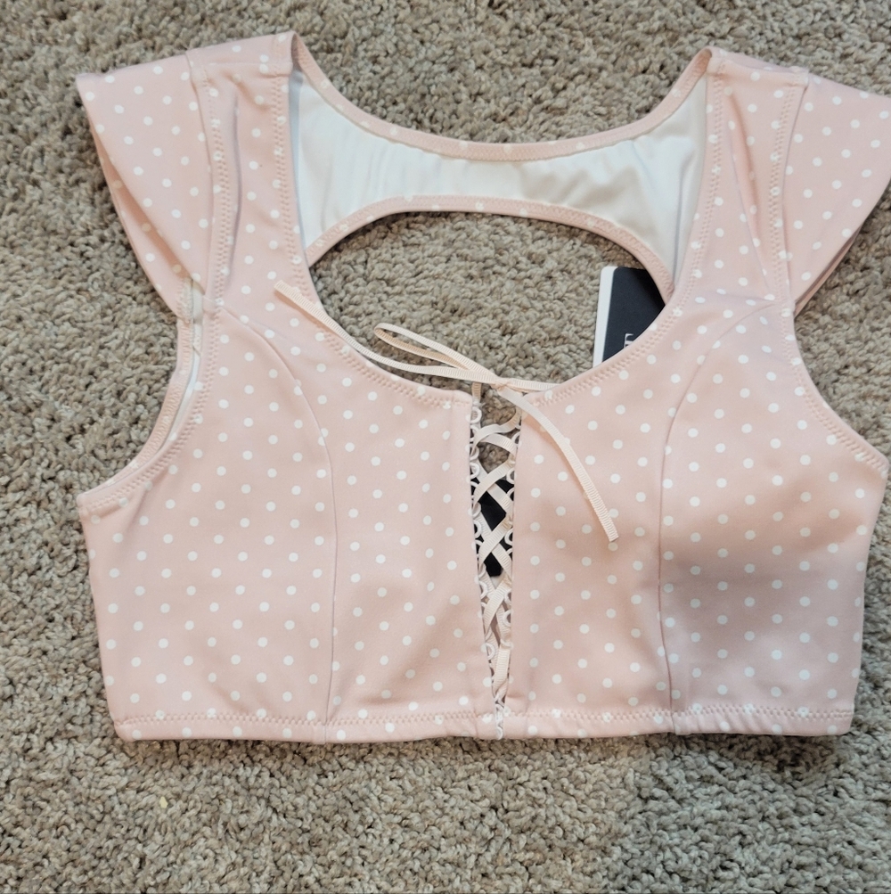 Beach Bunny Fit Hazel Top Size 8 NWT